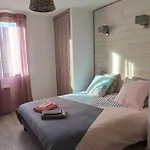 Holiday home L'atelier De Robert